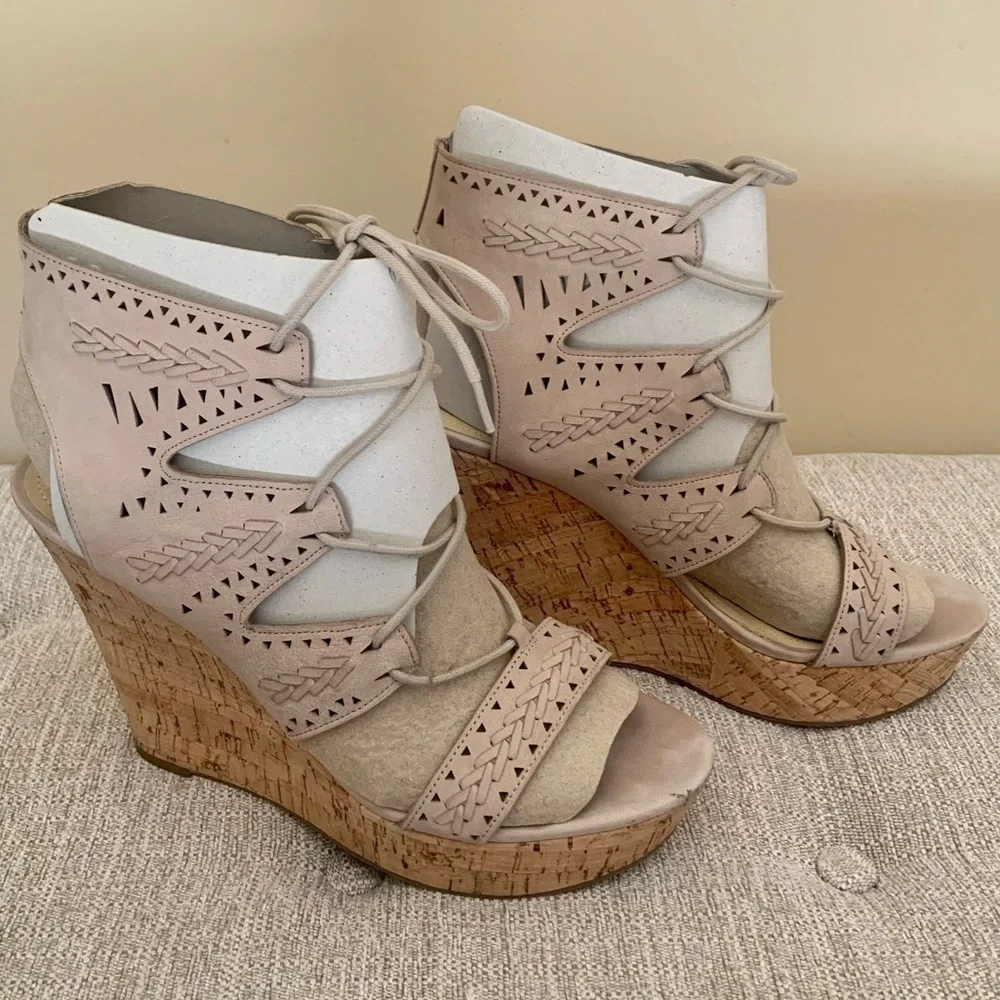 Marc Fisher Hosana Wedge Gladiator Sandals Taupe Leather Lace-Up Platform 10M